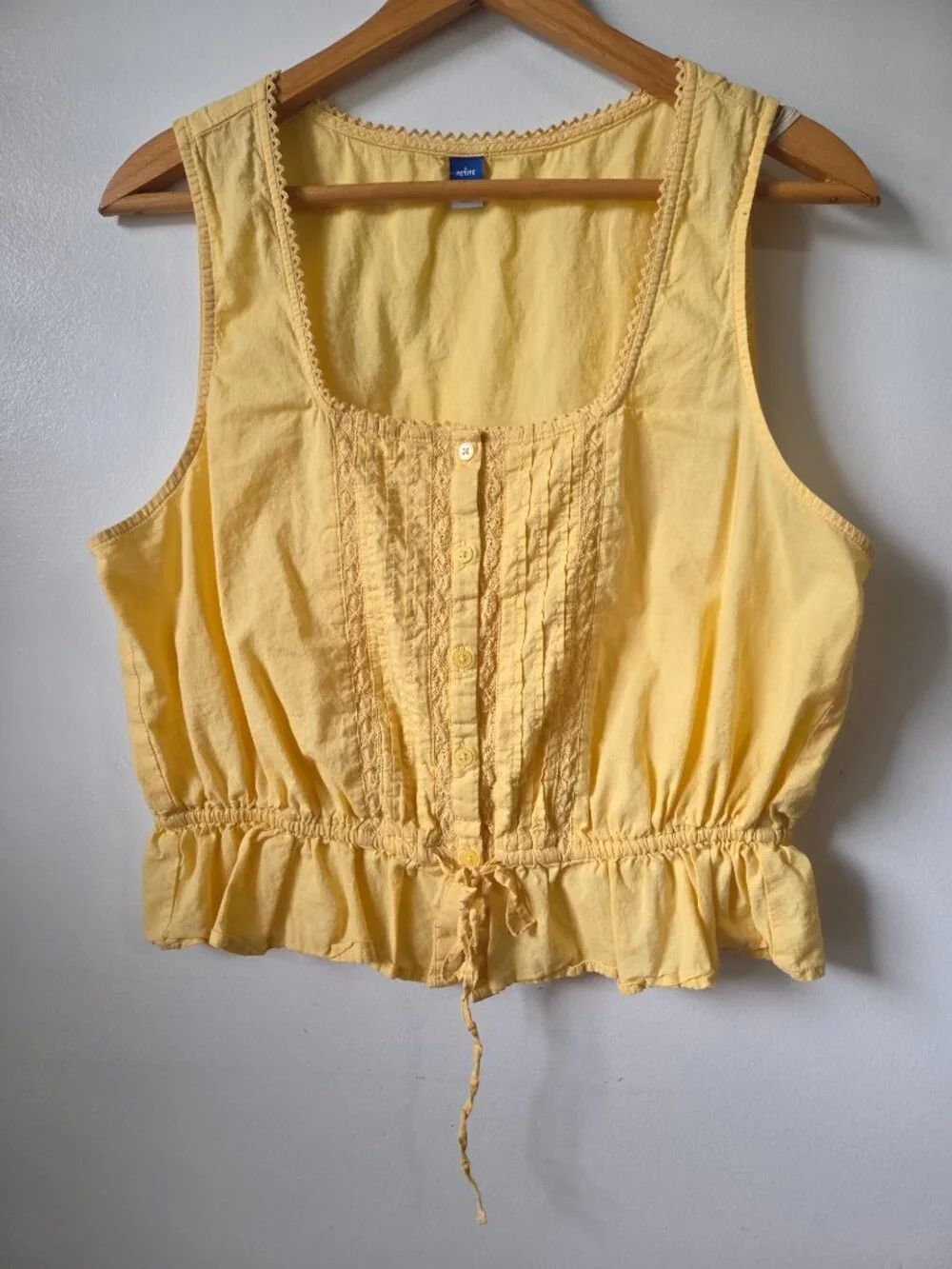 EUC OLD NAVY YELLOW SQUARE NECK ROMANTIC TOP SIZE L PETITE
